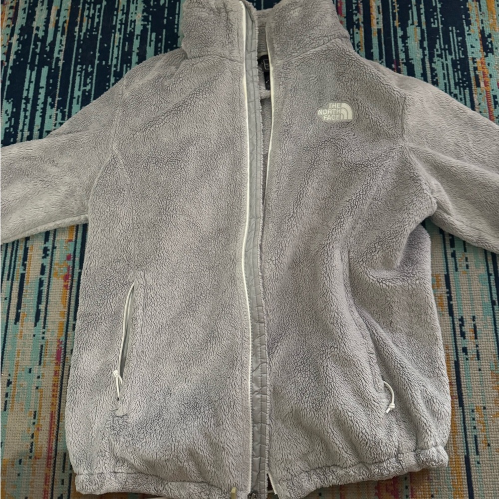 The North Face Women’s Light Gray Fleece Jacket